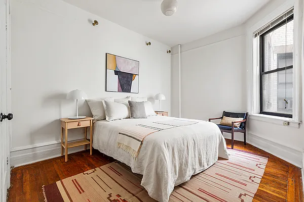 Sold by Compass | media 6
