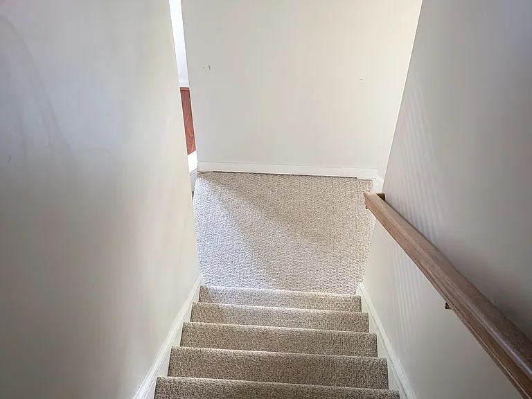 143 Sunny Dr — Photo 24