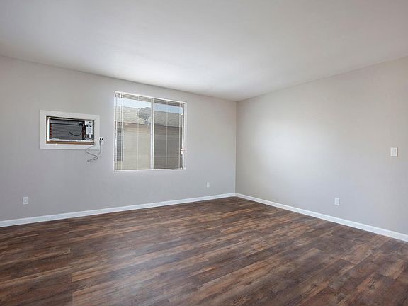 3rd image of 230 50th St #14