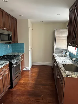 Rented by Brown Harris Stevens | media 4