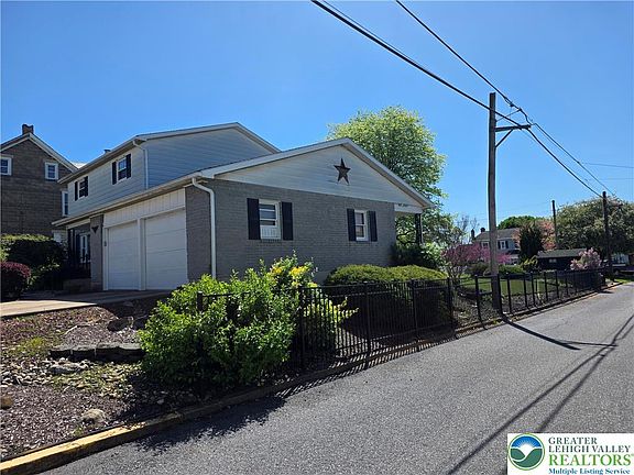 5th image of 226 E 20th St