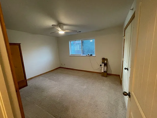 530 Redcliff Cir — Photo 9