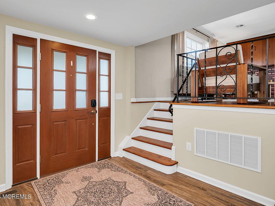 2nd image of 116 Cornell Ave