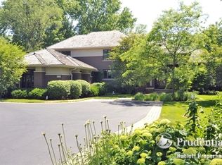 3640 Lawson Rd, Glenview, IL 60026