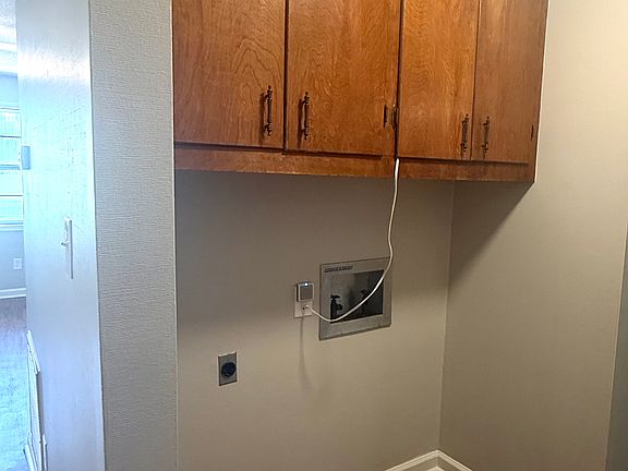 4th image of 4110-3001 Bringle St