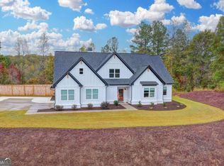 612 Walker Ct, Canton, GA 30115