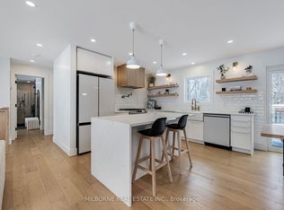 12 Summit Cres, Guelph, ON N1H1S3