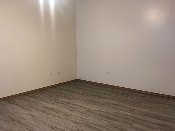 2nd image of 207 S Oak Cliff Ave #9