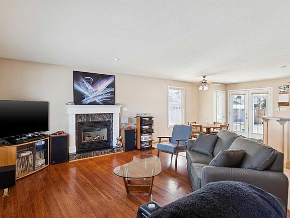 4th image of 8523 Addison Pl SE