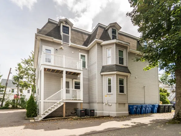 92 Brown St APT 1, Waltham, MA 02453
