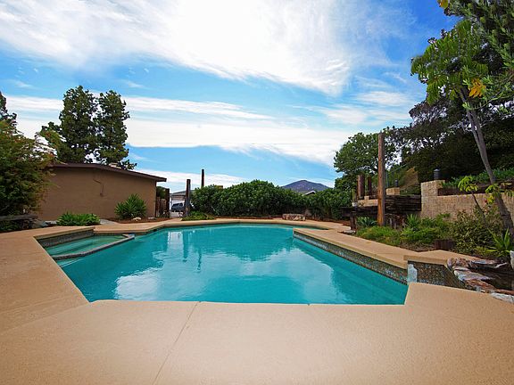 2nd image of 6065 Avenorra Dr