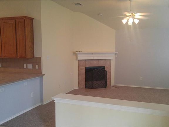 4th image of 3613 Saint Johns Dr