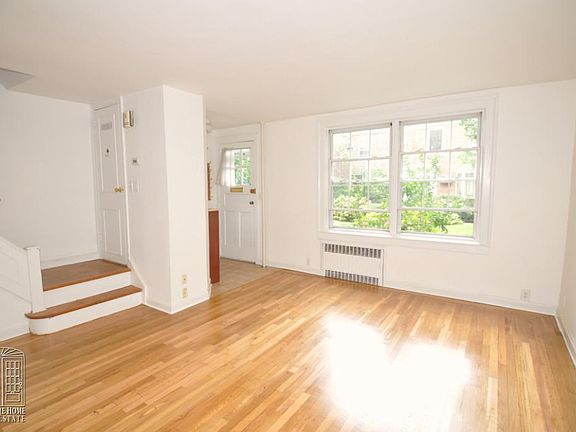 3rd image of 3991 48th St