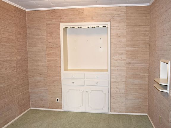 4th image of 1209 W Highland Ave