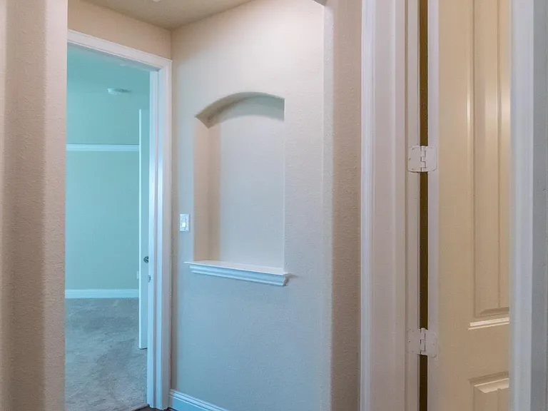313 Wyndale Ct — Photo 5