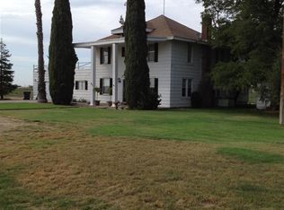 445 W Simmons Rd, Turlock, CA 95380