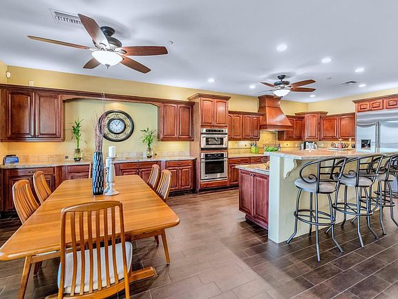 4th image of 8408 W Mariposa Grande