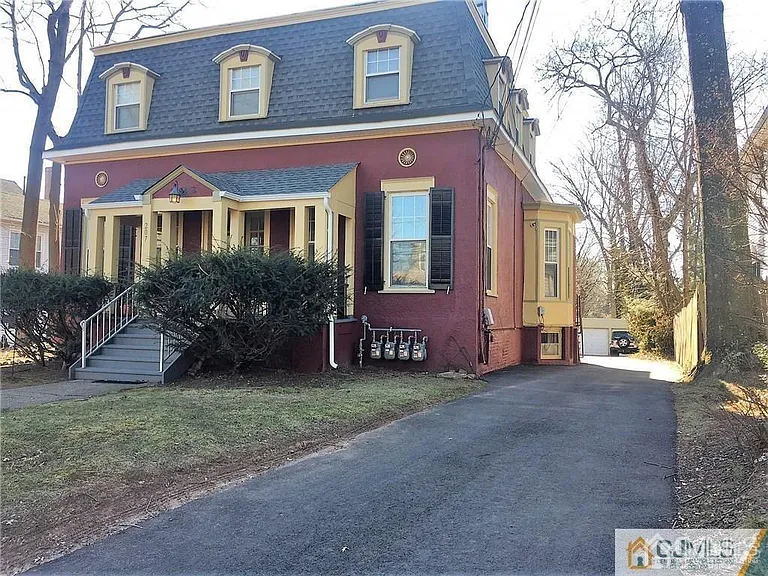 207 Woodbridge Ave #A — Photo 1