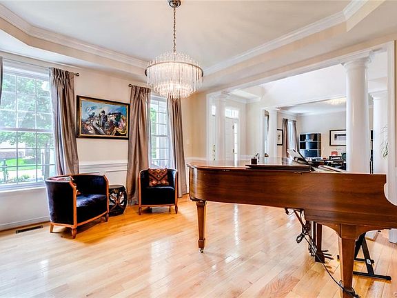 5th image of 11816 Amberwood Ln
