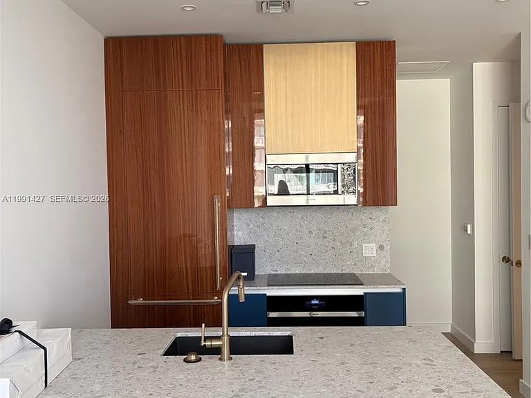 2655 S Bayshore Dr — Photo 1