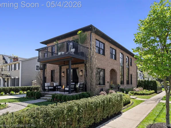 850 Greenwood St, Birmingham, MI 48009