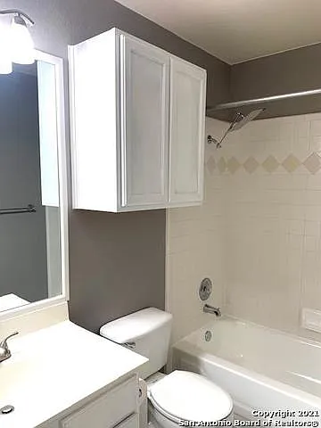 2546 Woodland Village Pl — Photo 16
