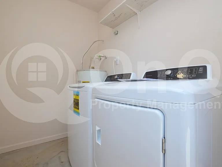 1418 E Knoll Cir #2 — Photo 14