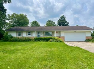 65 N Main St, Jeffersonville, OH 43128