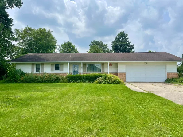 65 N Main St, Jeffersonville, OH 43128