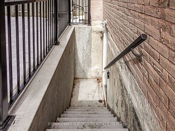 4th image of 570 Springview Dr #Basement