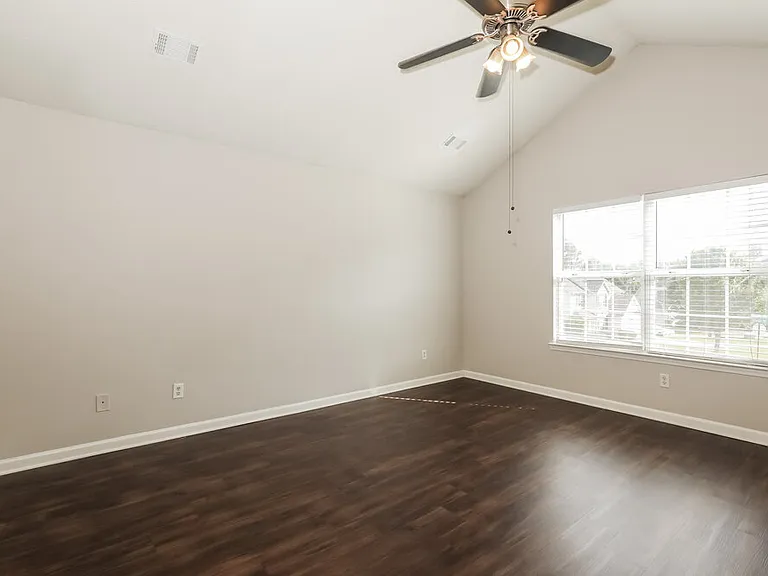 504 Wyntuck Dr — Photo 10