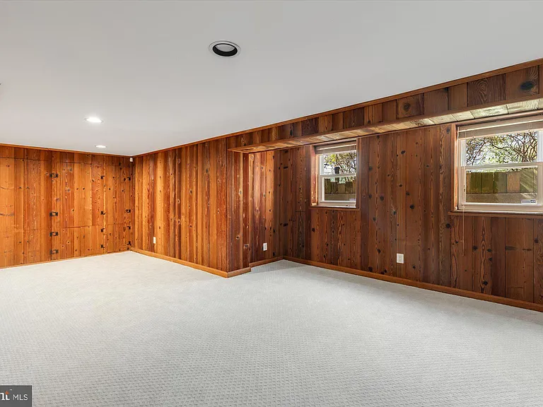 6514 Ivy Hill Dr — Photo 19