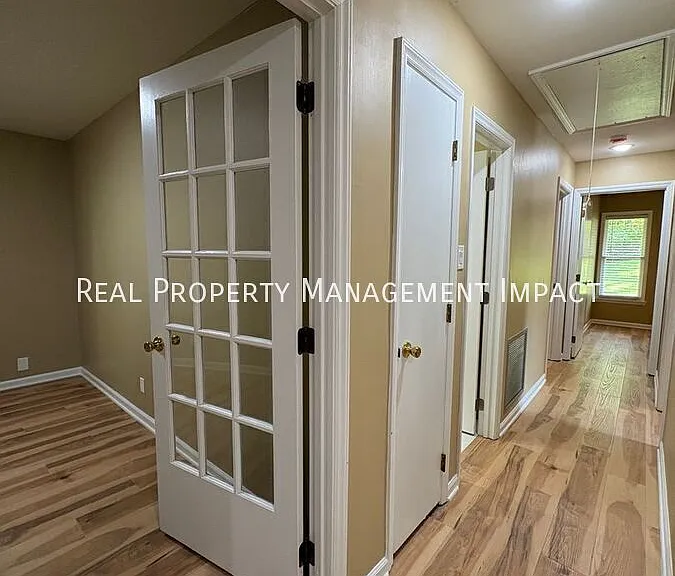 3019 Cathy Dr — Photo 8