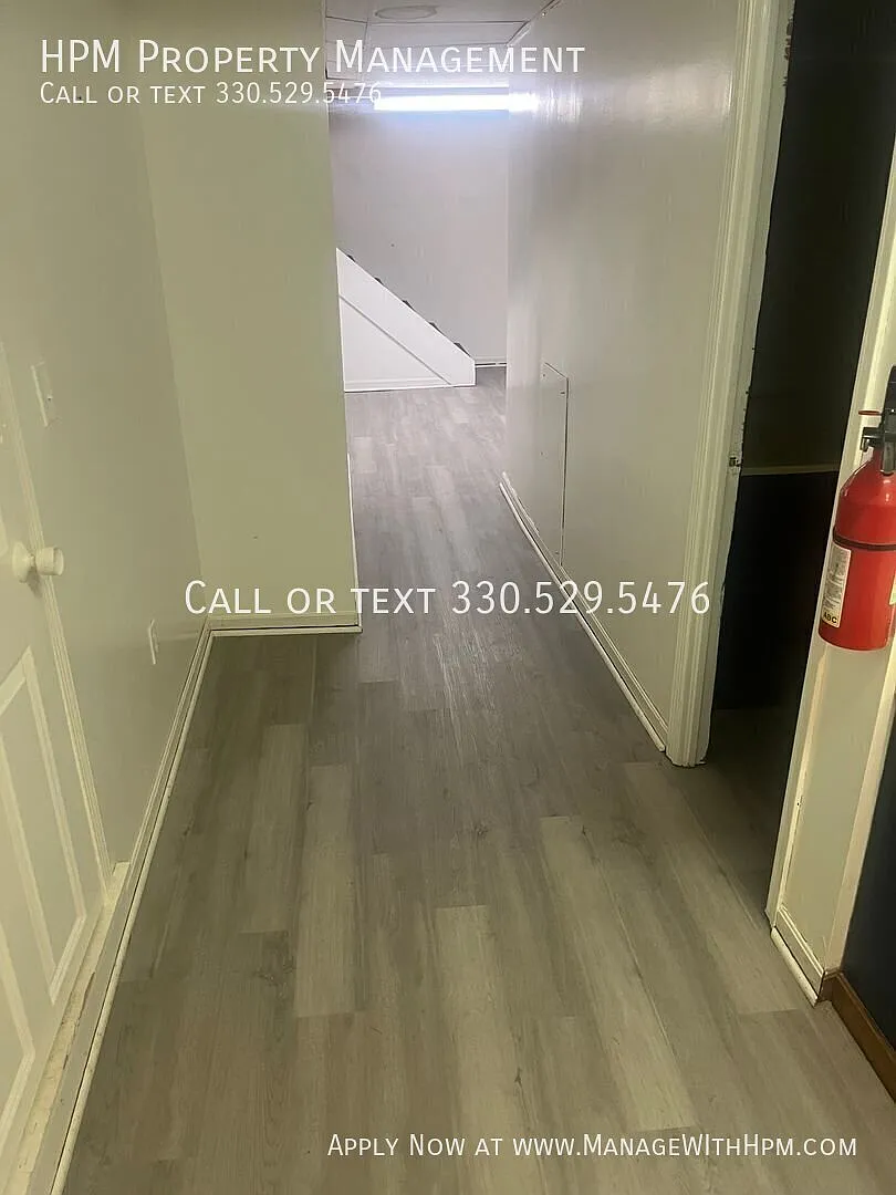 1 bed, 1.5 bath, $900 — Photo 4