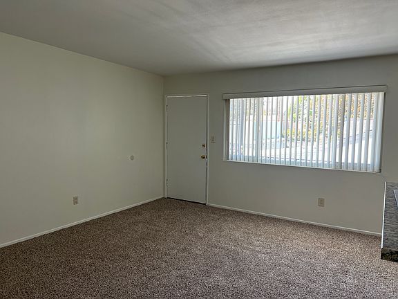 5th image of 1382 Loma Ave APT 8