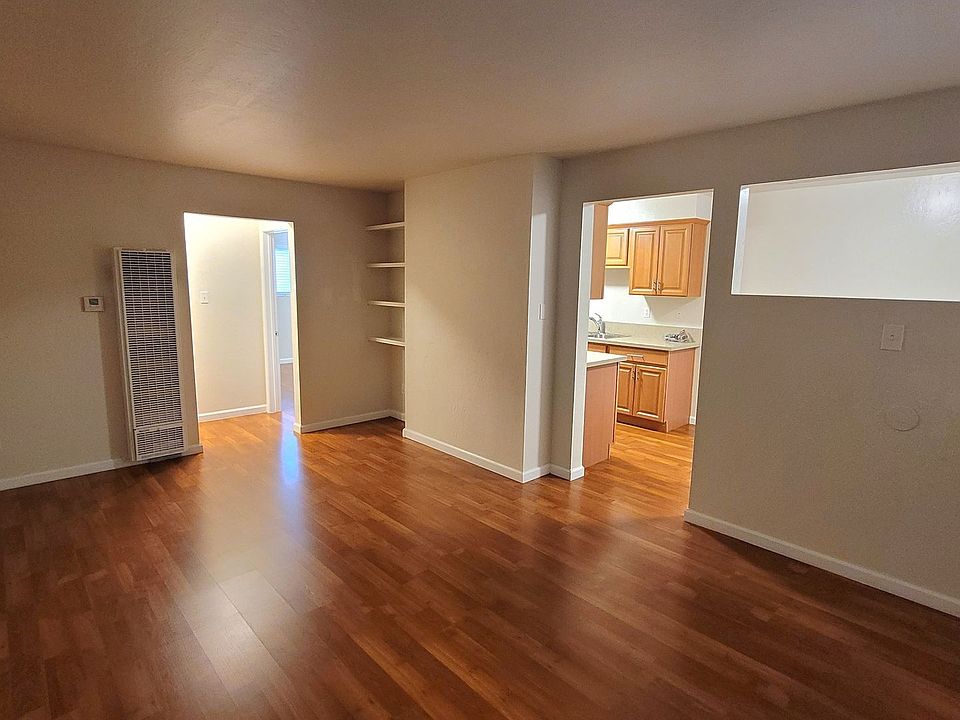 1st image of 415 15th St APT 3