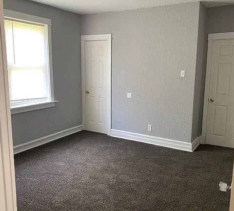 3rd image of 4640 Carter Ave Floor 1