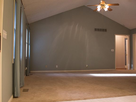 5th image of 1524 Westwood Hills Dr