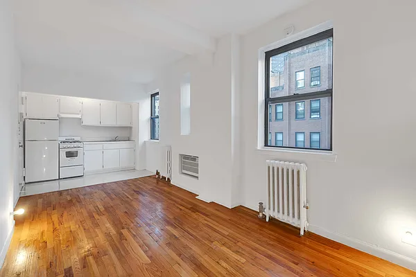Rented by Compass | media 9