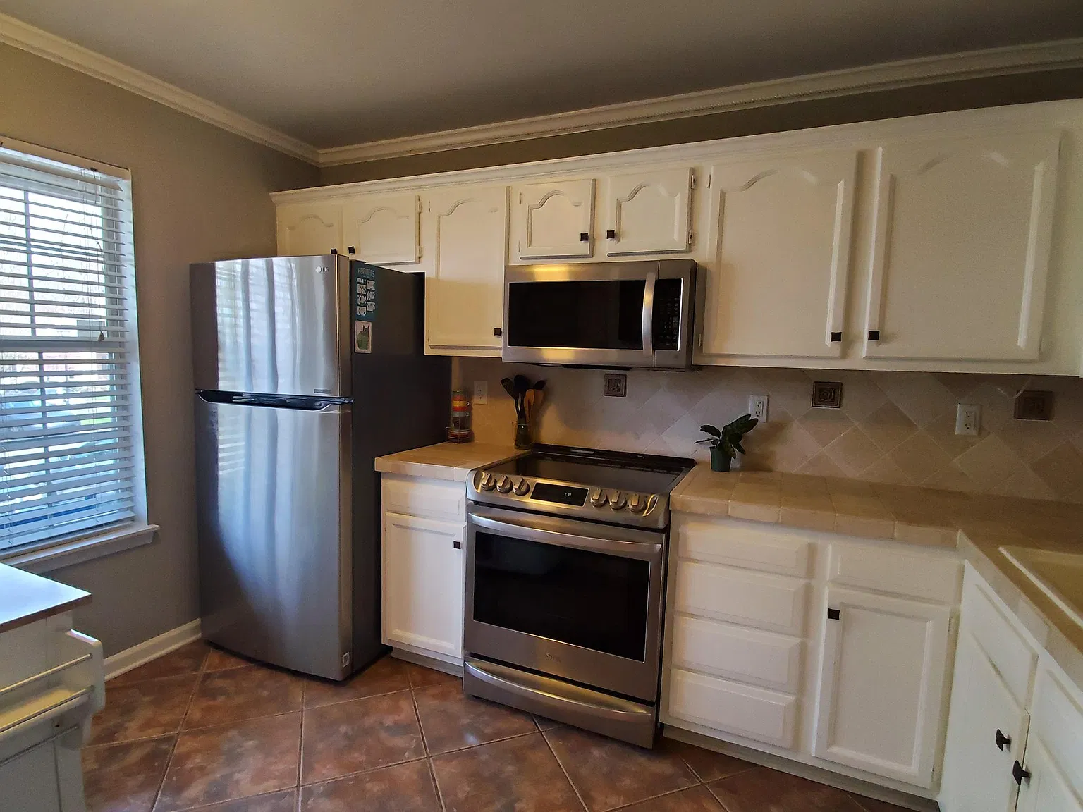 2 bed, 2.5 bath, 1100 sqft, $1,850 — Photo 2