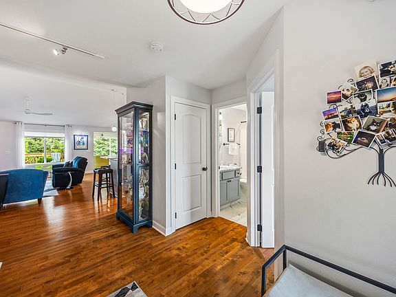 4th image of 5608 SE 24th St
