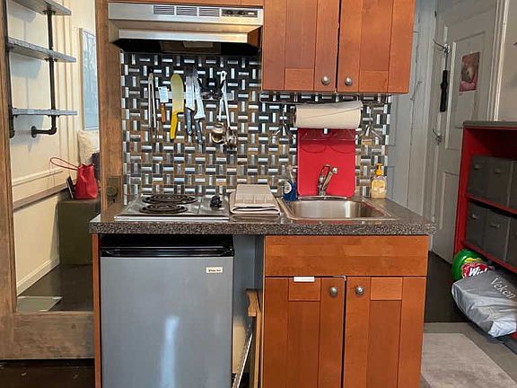 5th image of 1324 Locust St APT 309