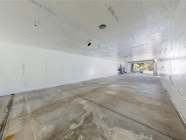 6401 Hubbard Rd — Photo 20