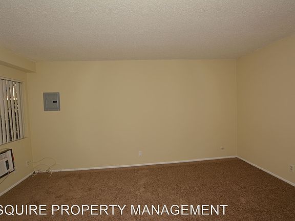 2nd image of 990 Ashland Ave APT 6