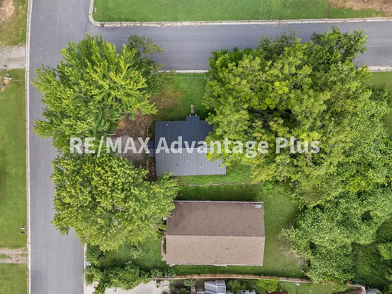 200 Gross St — Photo 44
