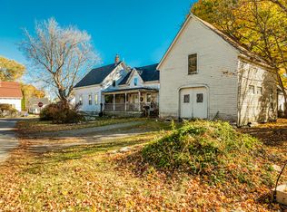 21 Suffolk St, Rockland, ME 04841