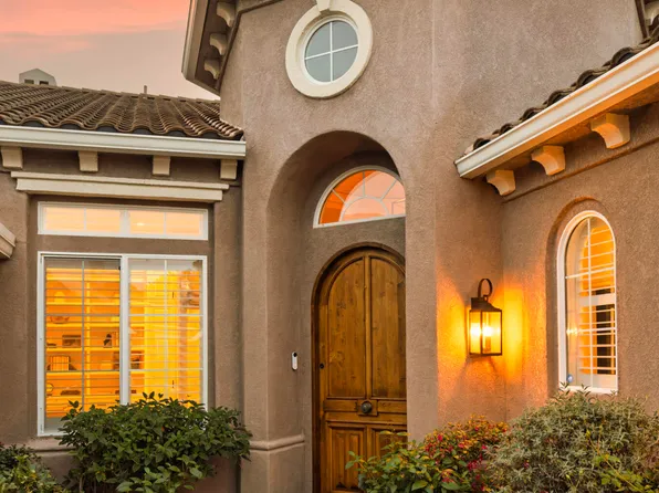 271 King Daniel Ln, Goleta, CA 93117