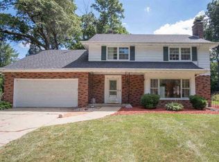 14 Clayshire Ln, Rockford, IL 61107