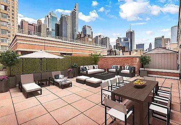 3rd image of 393 W 49th St #6CC