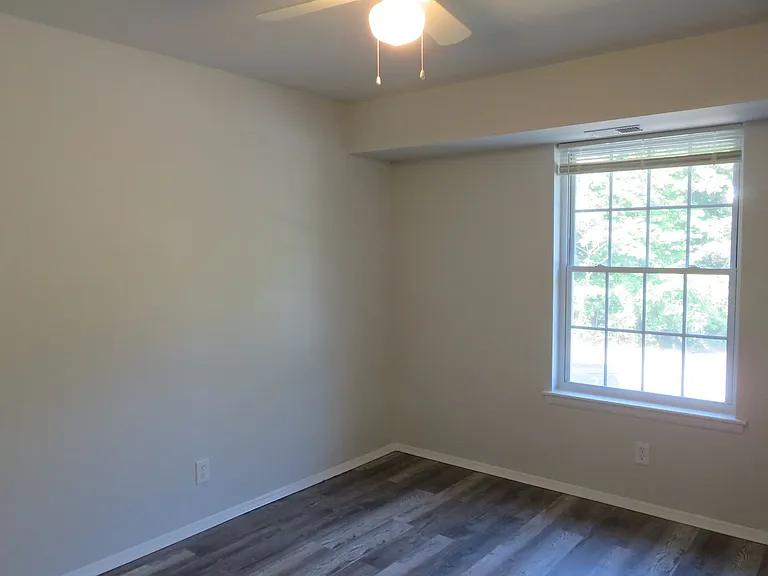 1100 Lakeview Ave — Photo 8